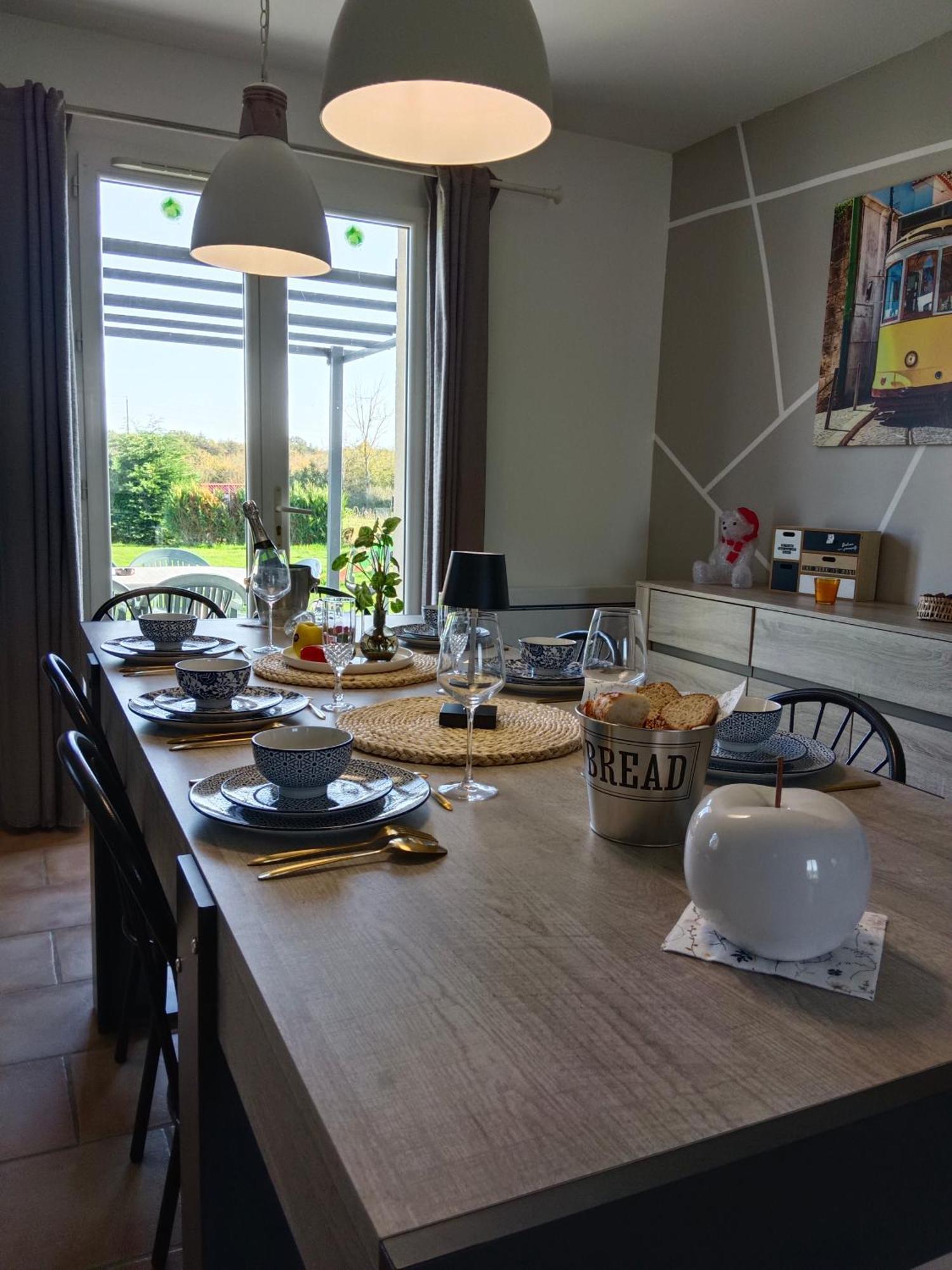 Villa Familiale Avec Spa Et Sauna Saint-Antonin-de-Sommaire Eksteriør bilde