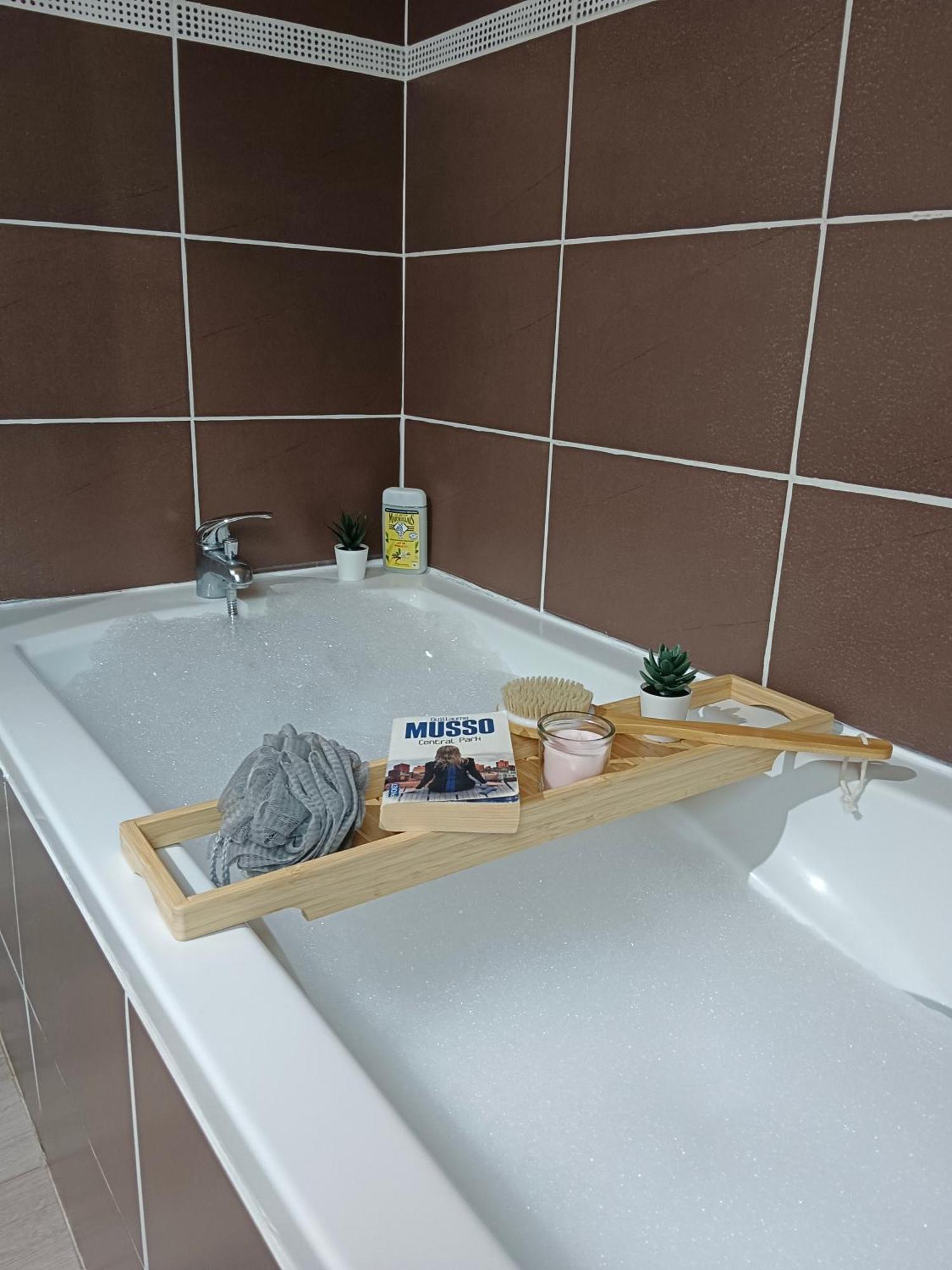 Villa Familiale Avec Spa Et Sauna Saint-Antonin-de-Sommaire Eksteriør bilde